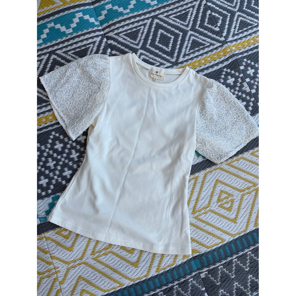 Betseys Boutique Shop White Lace Puff Sleeve Top Crew Neck French Terry Medium